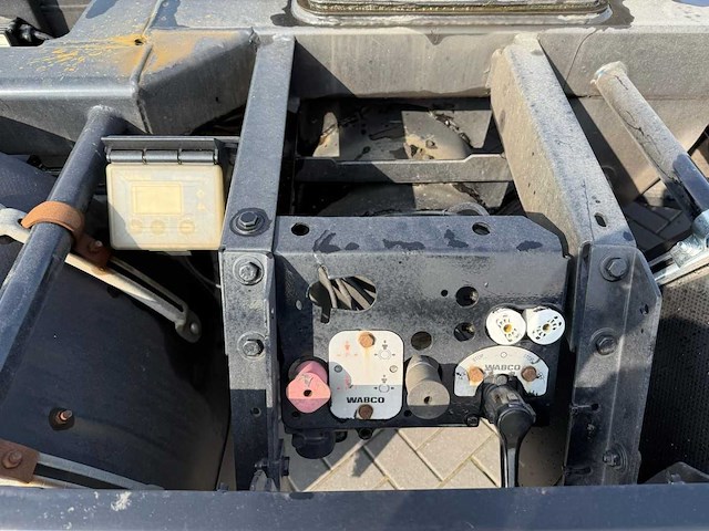 D-tec - 2011 - ctd-41-03d - tipper - container - steering - lift axle - ol-18-gy - afbeelding 17 van  26