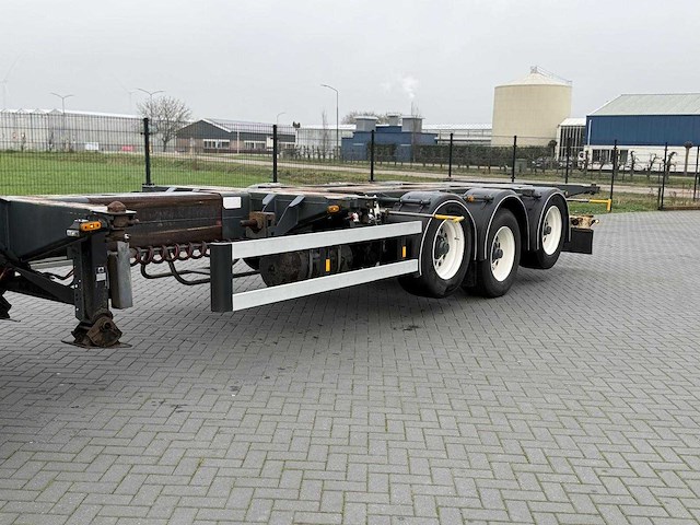 D-tec - ft-43-03v - lift assen voor en achter - uitschuifbaar - container chassis - 2005 - oplegger - afbeelding 26 van  31