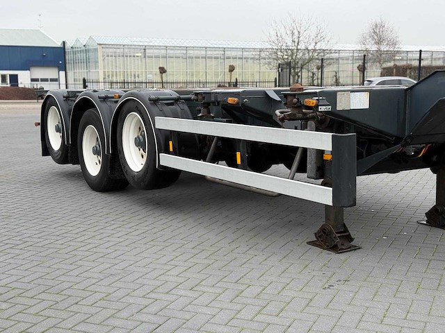 D-tec - ft-43-03v - lift assen voor en achter - uitschuifbaar - container chassis - 2005 - oplegger - afbeelding 28 van  31