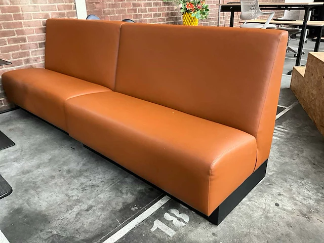 D2m | modulaire loungebank | cognac 140x75x100cm (2x) - afbeelding 1 van  5