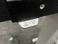 D3 - 84" monitor op verrijdbare standaard - afbeelding 8 van  17