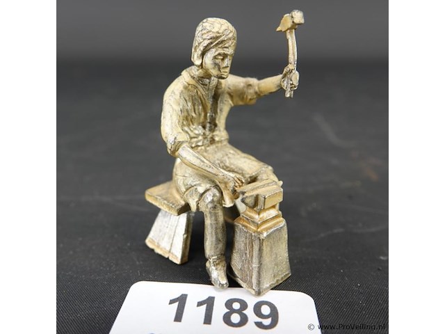 Daalderop holland beeldje smid - afbeelding 1 van  5