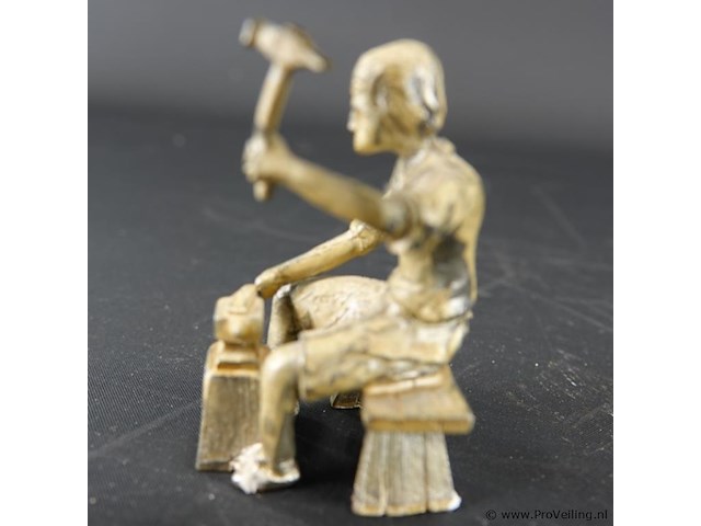 Daalderop holland beeldje smid - afbeelding 2 van  5