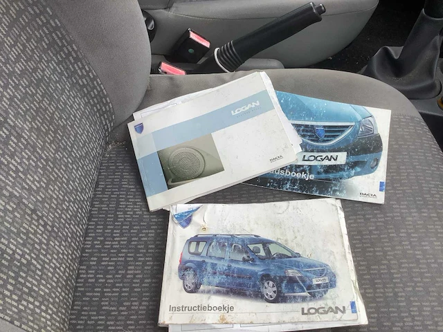 Dacia - 2008 - logan mcv - 1.6-16v lauréate 7p. - personenauto - afbeelding 5 van  15