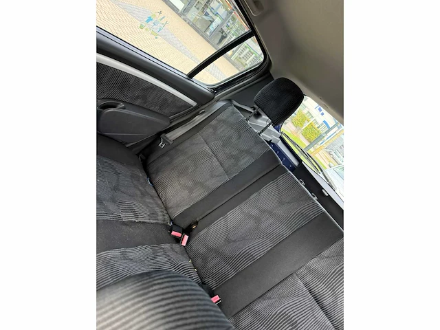 Dacia - 2008 - sandero - 1.4 lauréate - personenauto - afbeelding 3 van  16