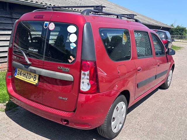 Dacia - 2009 - logan mcv - 1.6-16v lauréate 7p. - personenauto - afbeelding 24 van  27