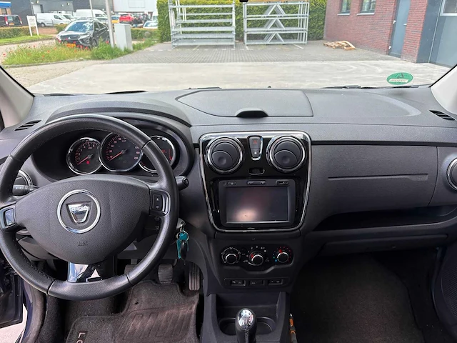Dacia - lodgy - 1.2 tce 10th anniversary 7p - car - 2016 - afbeelding 15 van  15
