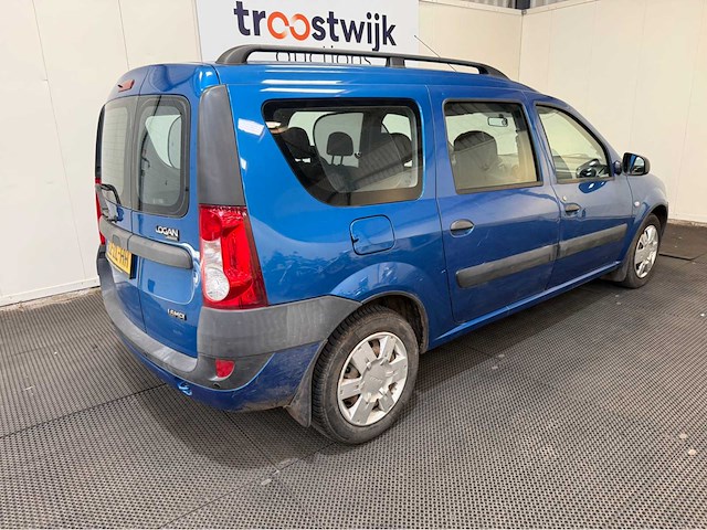 Dacia - logan - mcv 1.6 lauréate - personenauto - 2008 - afbeelding 1 van  3
