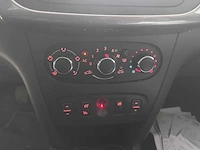 Dacia - sandero - 0.9 tce stepway lau. - 4-srk-89- 2013 - afbeelding 4 van  19