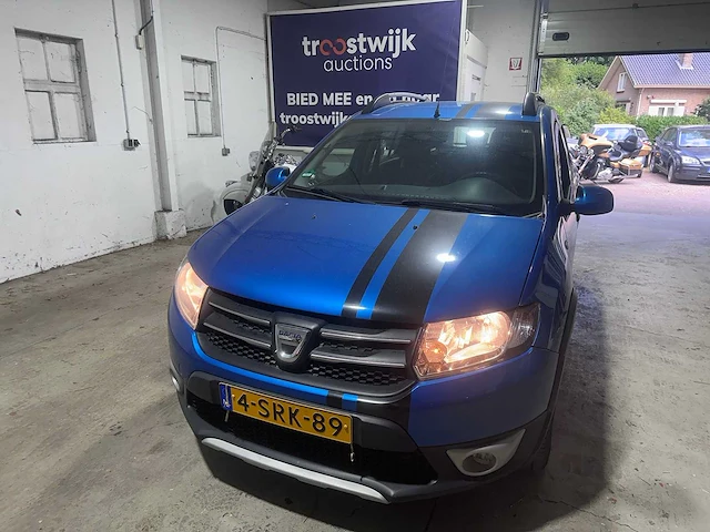 Dacia - sandero - 0.9 tce stepway lau. - 4-srk-89- 2013 - afbeelding 16 van  19
