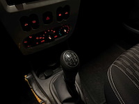 Dacia - sandero - 1.2 blackline 2011 65-pbg-7 iaw - afbeelding 14 van  16