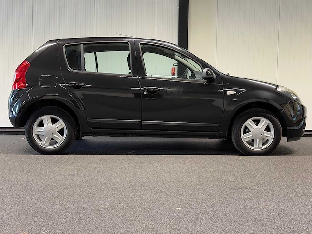 Dacia - sandero - 1.2 blackline 2011 65-pbg-7 iaw - afbeelding 2 van  3