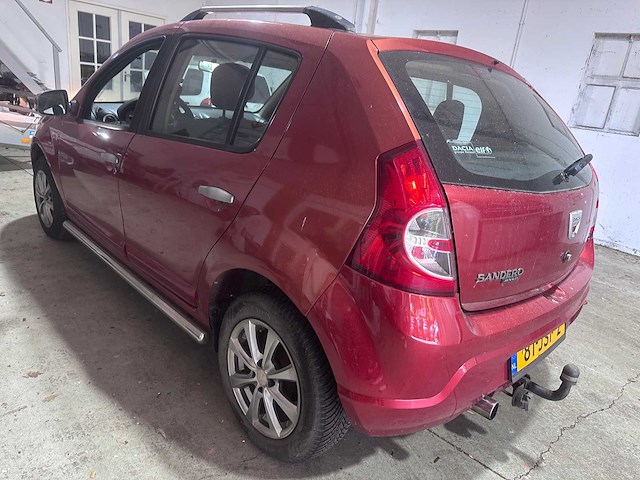 Dacia - sandero - 1.2 lauréate - 81-jsp-2- 2009 - afbeelding 11 van  18