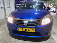 Dacia - sandero - 1.6 lauréate - 35-jln-6 - afbeelding 18 van  20