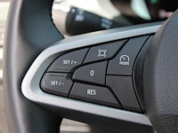 Dacia bigster mild hybrid-g140 met kenteken jsv-16-j. uitgerust met 1,2 benzinemotor en lpg installatie en ... - afbeelding 5 van  14