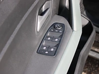 Dacia bigster mild hybrid-g140 met kenteken jsv-16-j. uitgerust met 1,2 benzinemotor en lpg installatie en ... - afbeelding 12 van  14