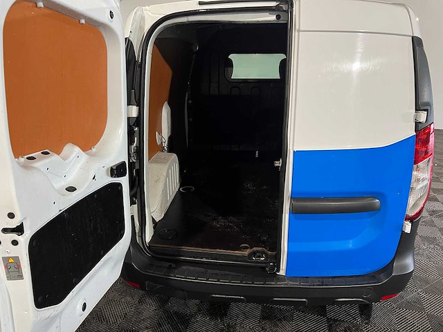 Dacia dokker 1.5 blue dci essent, vfv-74-h - afbeelding 8 van  13