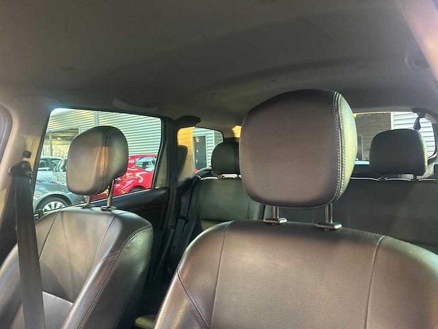 Dacia duster 1.6 lauréate 2010 | 50-nbl-3 - afbeelding 3 van  16