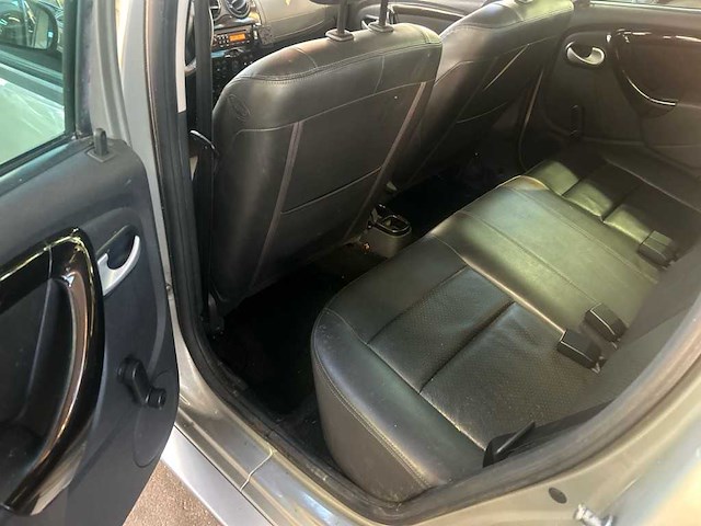 Dacia duster 1.6 lauréate 2010 | 50-nbl-3 - afbeelding 2 van  16