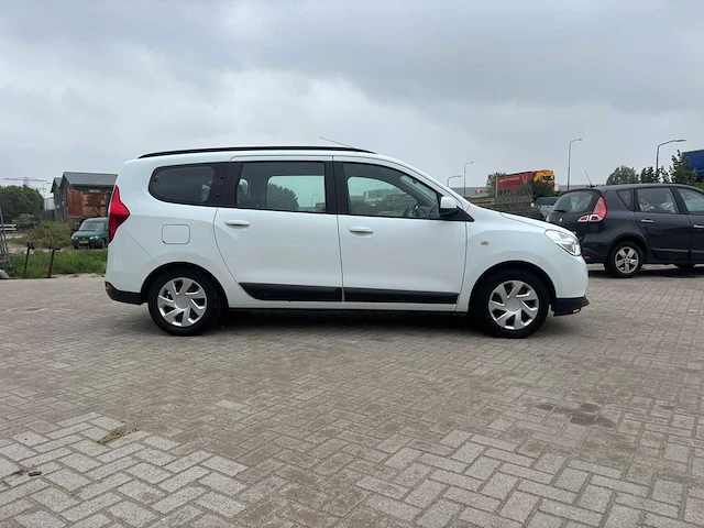Dacia lodgy 1.2 tce lauréate 7p. | 5-khf-74 - afbeelding 9 van  11