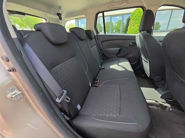 Dacia logan mcv 0.9 tce prestige 2015 | hg-912-l - afbeelding 13 van  19