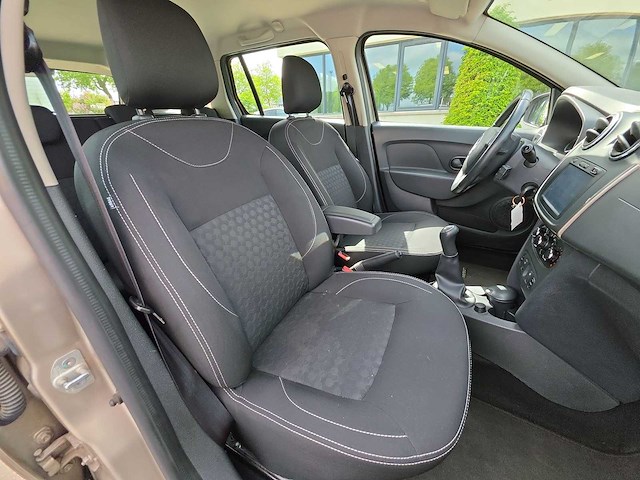 Dacia logan mcv 0.9 tce prestige 2015 | hg-912-l - afbeelding 14 van  19