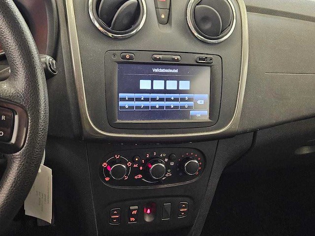 Dacia logan mcv 0.9 tce prestige | 8-szt-82 - afbeelding 9 van  9