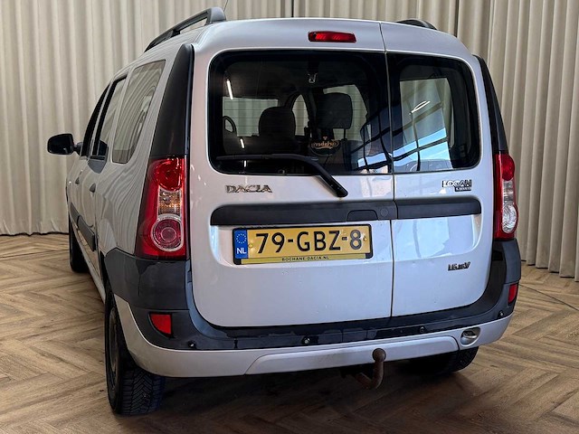 Dacia logan mcv 1.6-16v lauréate 2008 - afbeelding 11 van  13