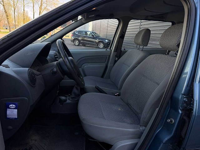 Dacia logan mcv 1.6-16v lauréate, 99-zj-db - afbeelding 10 van  12