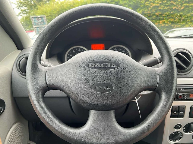 Dacia logan mcv 1.6 lauréate | 23-glb-6 - afbeelding 23 van  30