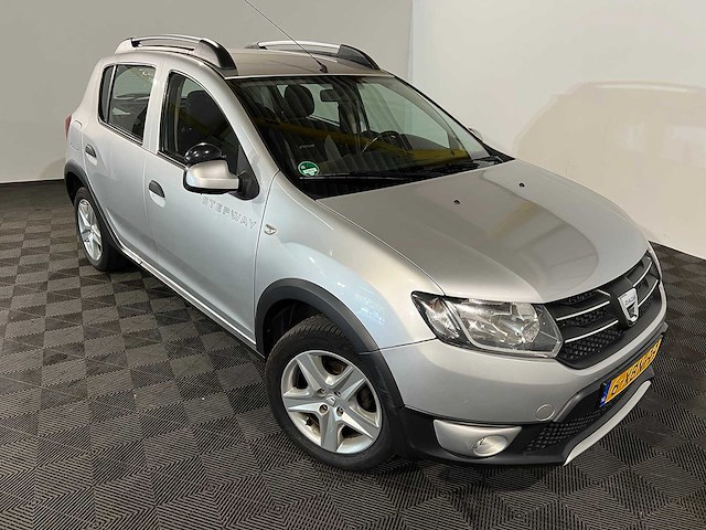 Dacia sandero 0.9 tce stepway laurate, 6-xbn-99 - afbeelding 2 van  18
