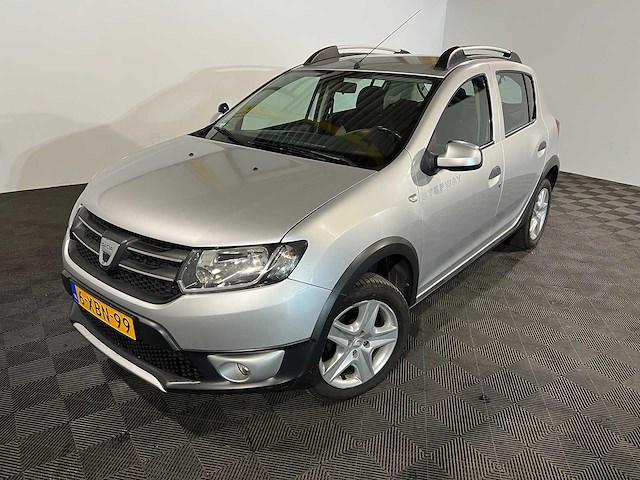 Dacia sandero 0.9 tce stepway laurate, 6-xbn-99 - afbeelding 1 van  18