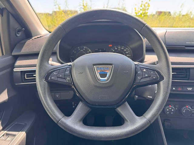 Dacia sandero 1.0 tce 90 essential* l-225-hp - afbeelding 12 van  13