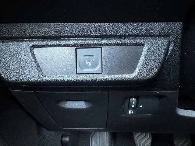 Dacia sandero 1.0 tce essential * l-219-hp - afbeelding 1 van  2