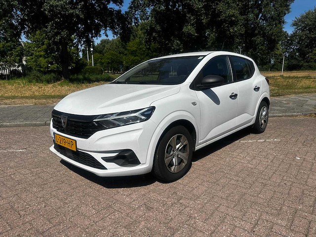 Dacia sandero 1.0 tce essential * l-219-hp - afbeelding 1 van  19