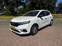 Dacia sandero 1.0 tce essential * l-219-hp - afbeelding 1 van  19
