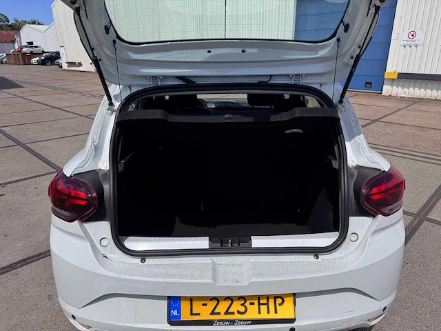 Dacia sandero 1.0 tce essential * ,l-223-hp - afbeelding 9 van  13