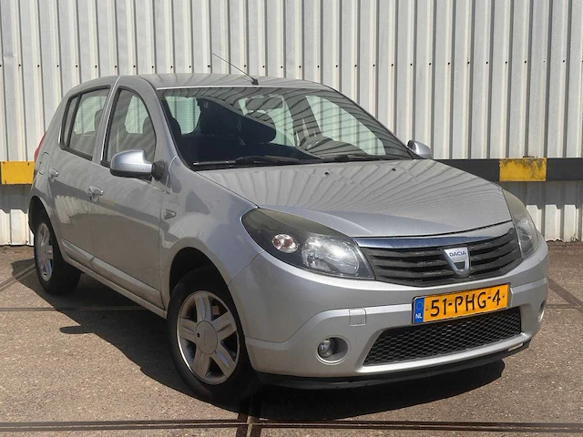 Dacia sandero 1.2 blackline *, 51-phg-4 - afbeelding 4 van  10