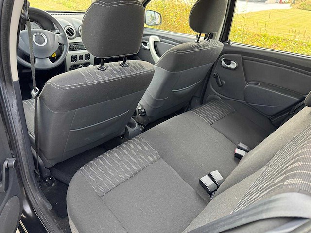 Dacia sandero 1.2 blackline, 58-sjr-7 - afbeelding 15 van  18