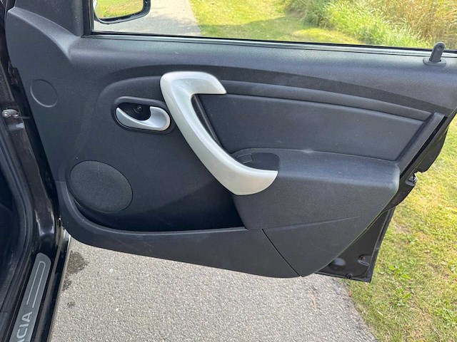 Dacia sandero 1.2 blackline, 58-sjr-7 - afbeelding 3 van  15