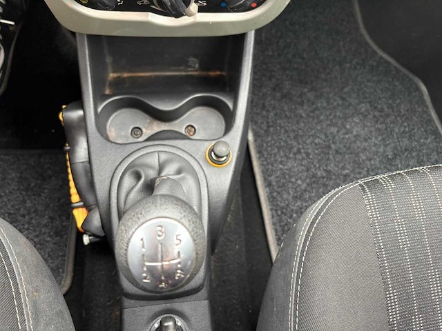 Dacia sandero 1.2 blackline , 87-rgr-2 - afbeelding 4 van  18