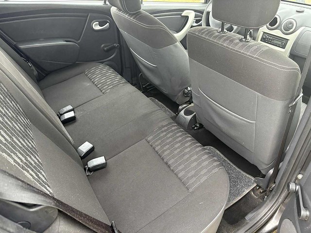 Dacia sandero 1.2 blackline , 87-rgr-2 - afbeelding 9 van  18