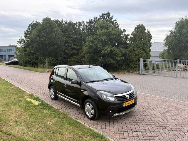 Dacia sandero 1.2 blackline * , 87-rgr-2 - afbeelding 17 van  18