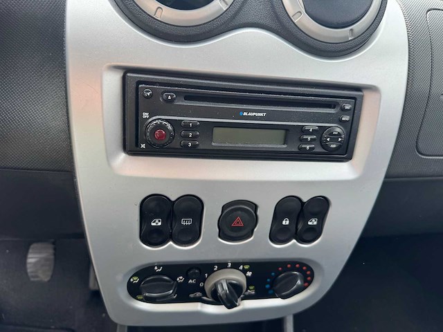 Dacia sandero 1.2 lauréate 76-jtd-9 - afbeelding 1 van  2
