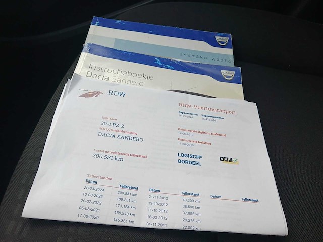 Dacia sandero 1.6 stepway, 20-lpz-2 - afbeelding 9 van  17