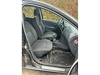 Dacia sandero 51-znt-6 - afbeelding 15 van  29