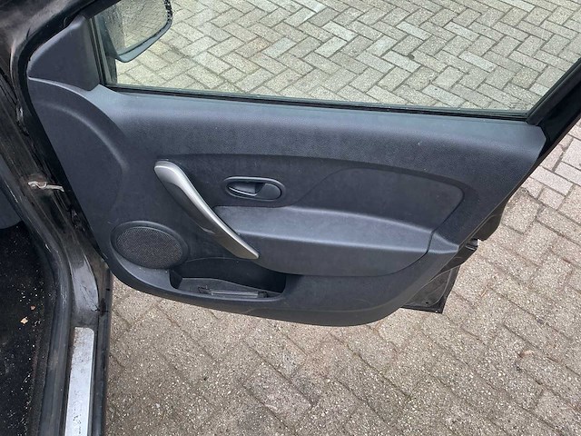 Dacia sandero 51-znt-6 - afbeelding 16 van  29