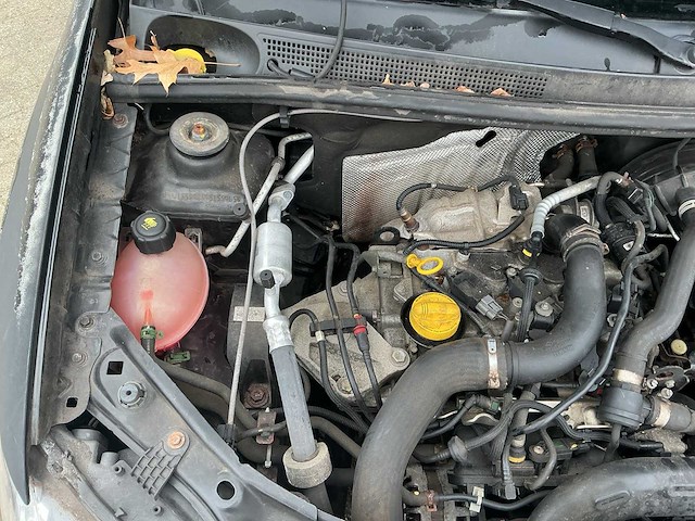 Dacia sandero 51-znt-6 - afbeelding 20 van  29