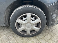 Dacia sandero 51-znt-6 - afbeelding 28 van  29