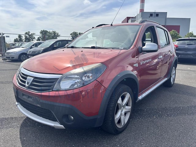 Dacia sandero stepway 1.5 dci stepway fap,2011 - afbeelding 1 van  31